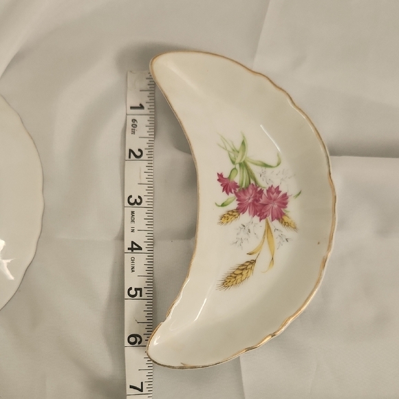 Chadwicks Cream and Pink Floral Crescent Decor - Picture 5 of 8